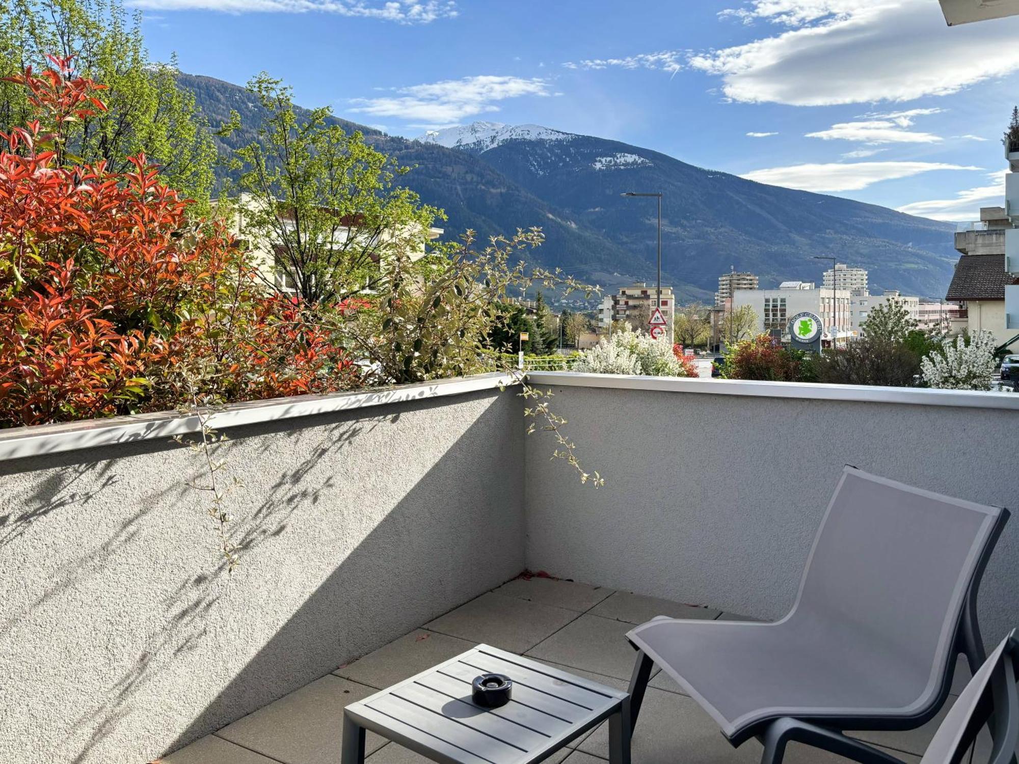 Nonanteneuf Appart Hotel Sierre - Contactless Check-In Exterior foto
